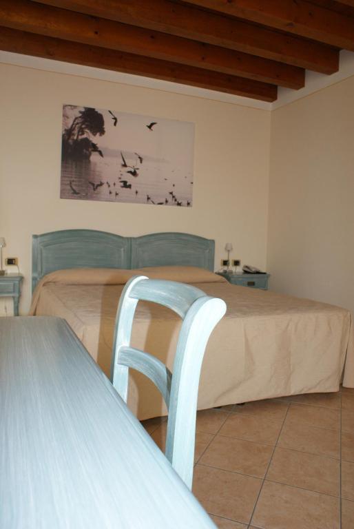 Relais Corte Pontigliardo Colà Szoba fotó